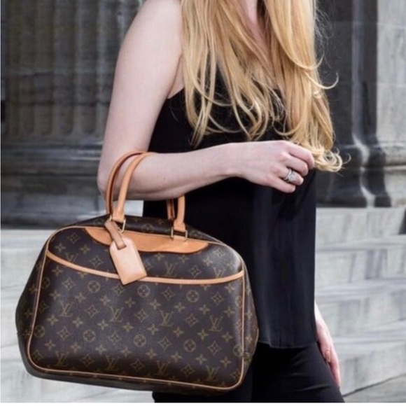 Authentic Louis Vuitton Monogram Deauville Bag - Very Good, Like New Condition - Picture 12 of 12